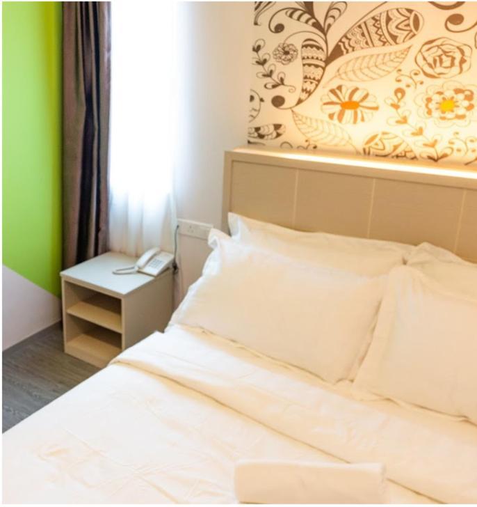 The Crown Hotel @ Klia Сепанг Екстериор снимка