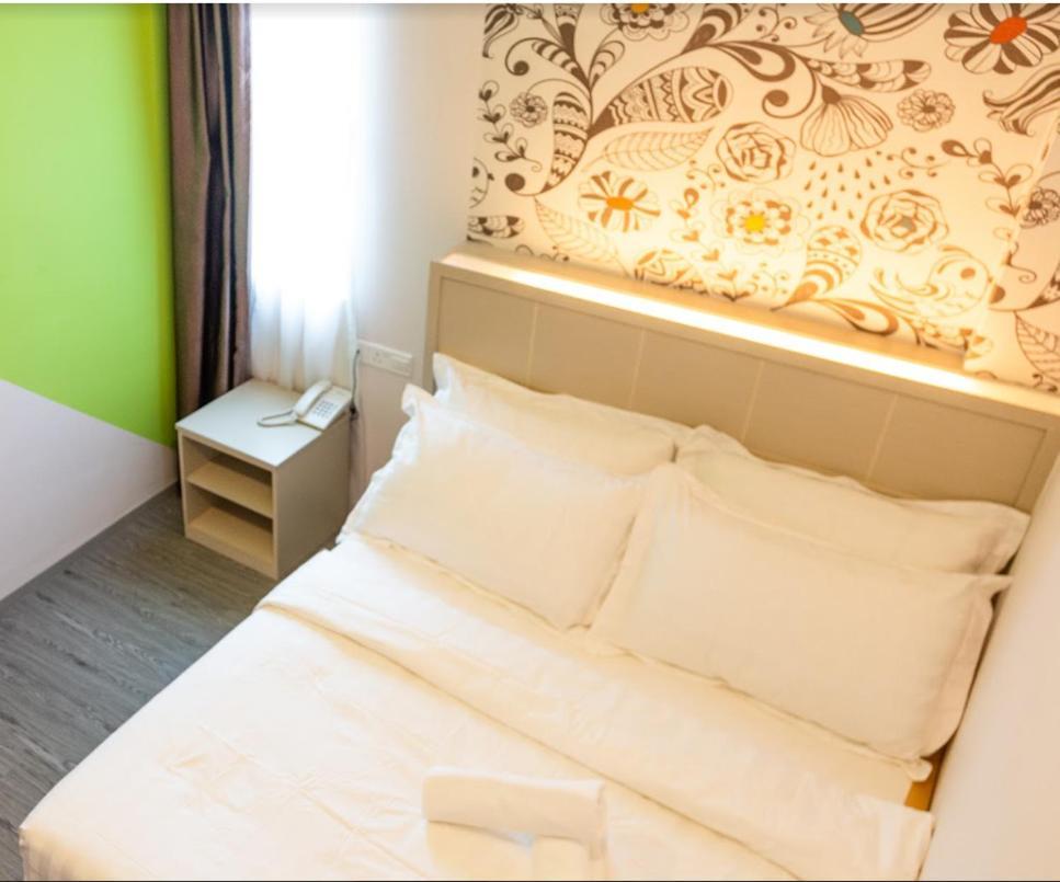 The Crown Hotel @ Klia Сепанг Екстериор снимка